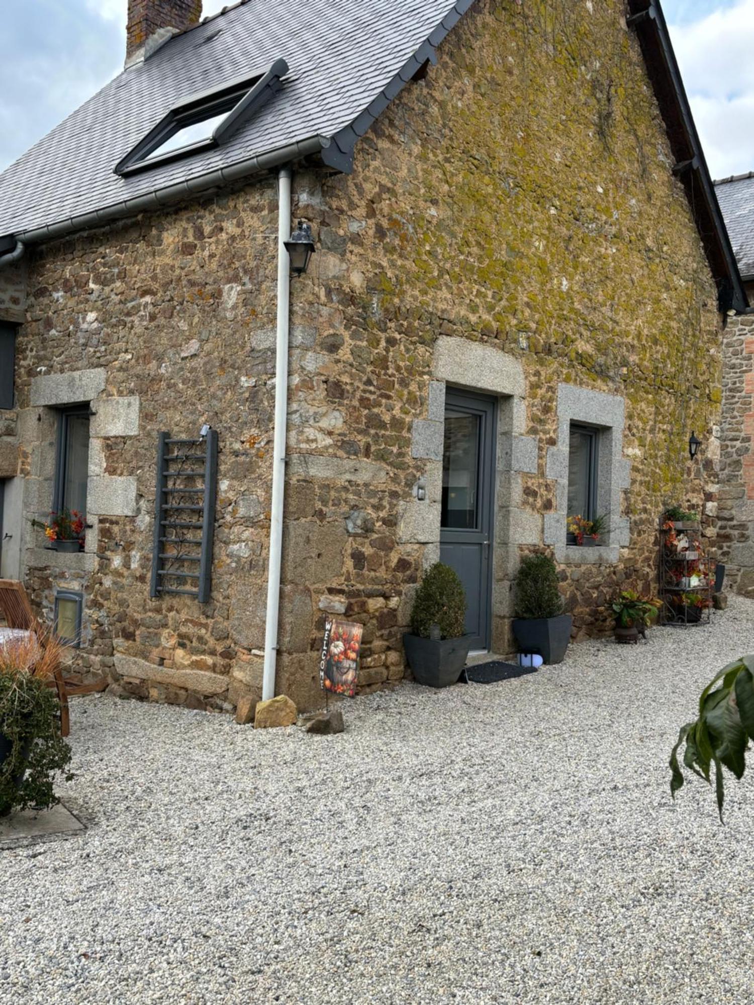 Gite Le Patis Pre-en-Pail-Saint-Samson Exterior foto